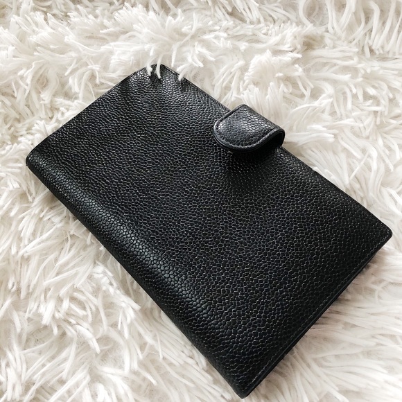 Timeless Vintage Chanel Caviar Purse Wallet - Picture 3 of 8